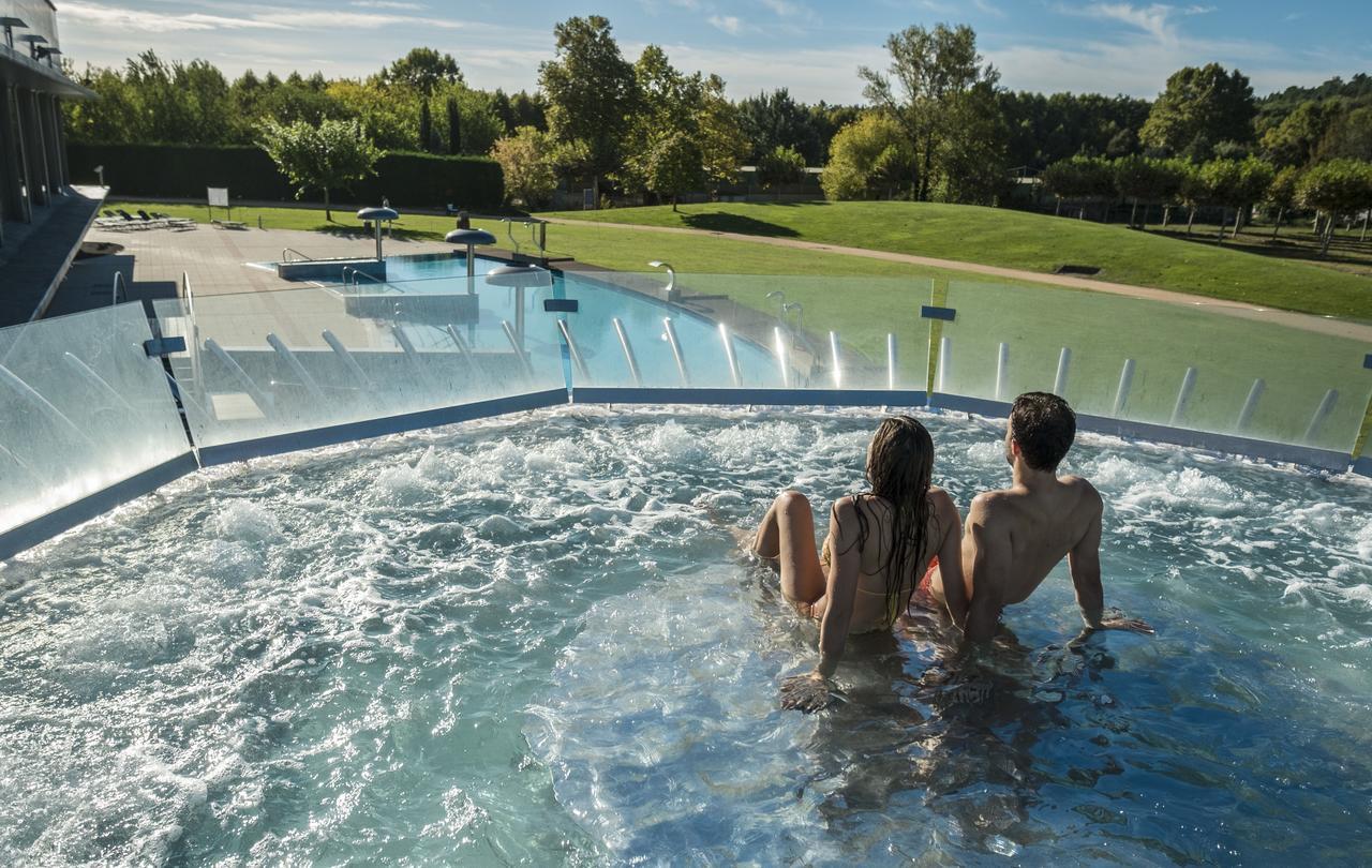 Hotel Balneari Termes Orion Santa Coloma De Farners Dış mekan fotoğraf